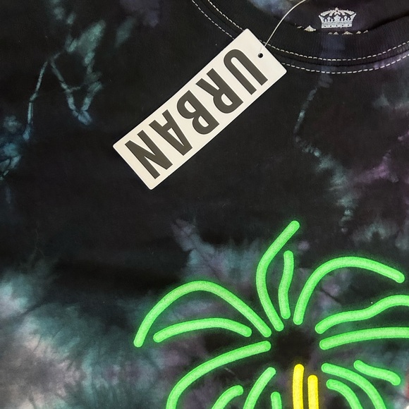 Corona Extra Tie-Dye Parrot Tee - Black and Green - Picture 5 of 7